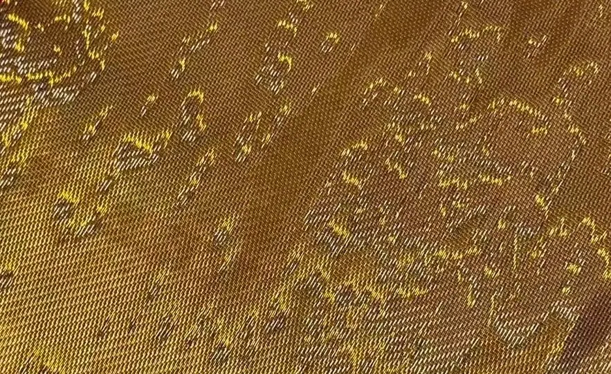 SG-LG-051 laminated glass metal mesh pattern sample