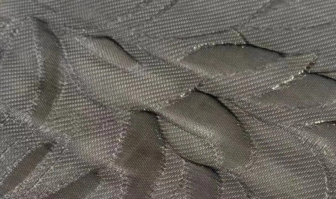 SG-LG-053 laminated glass metal mesh pattern sample