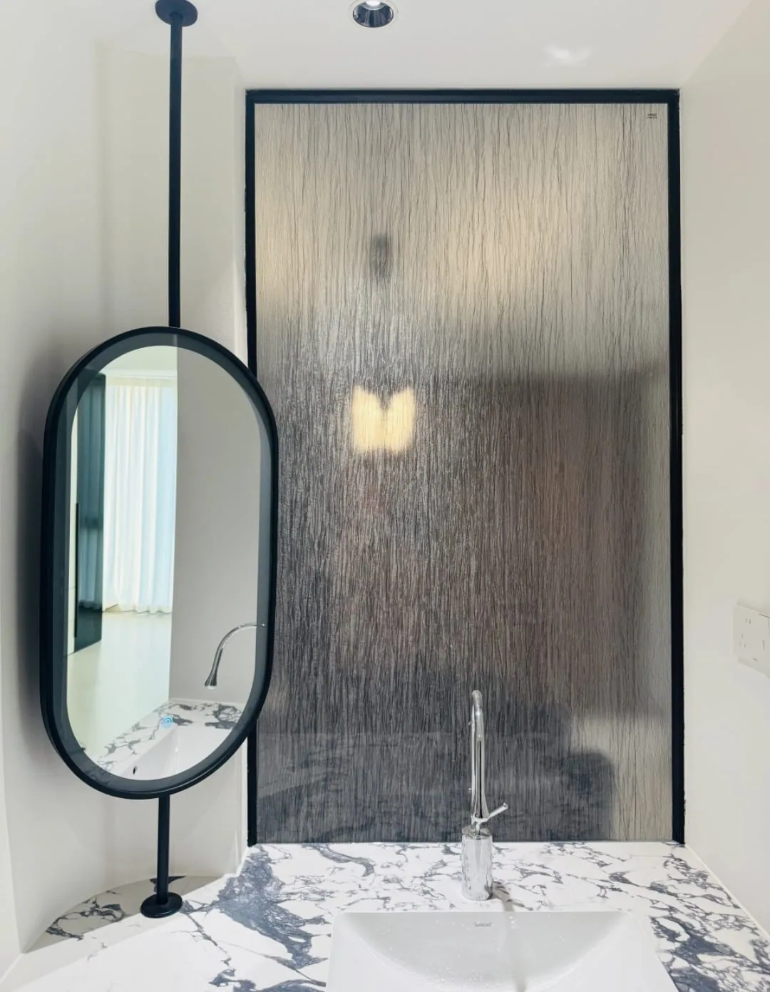 Bathroom partition for Laminated Glass Metal Mesh