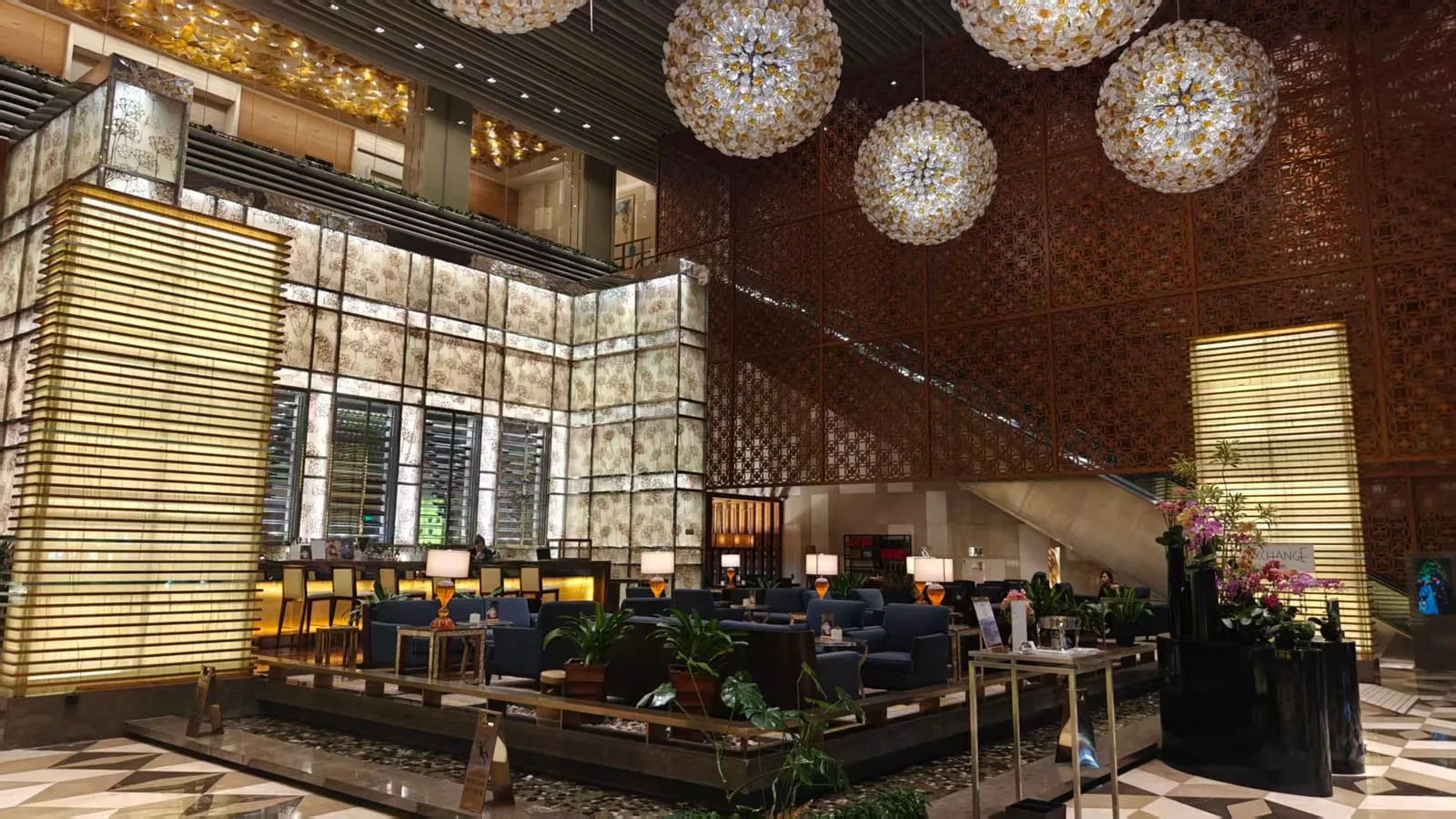 Hotel lobby glass wall for Laminated Glass Metal Mesh