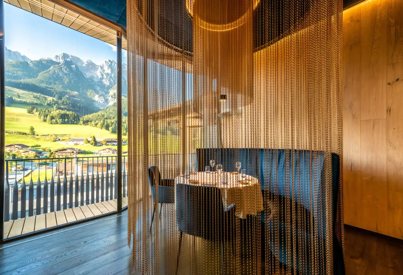 SGORIA custom metal chain curtain interior application