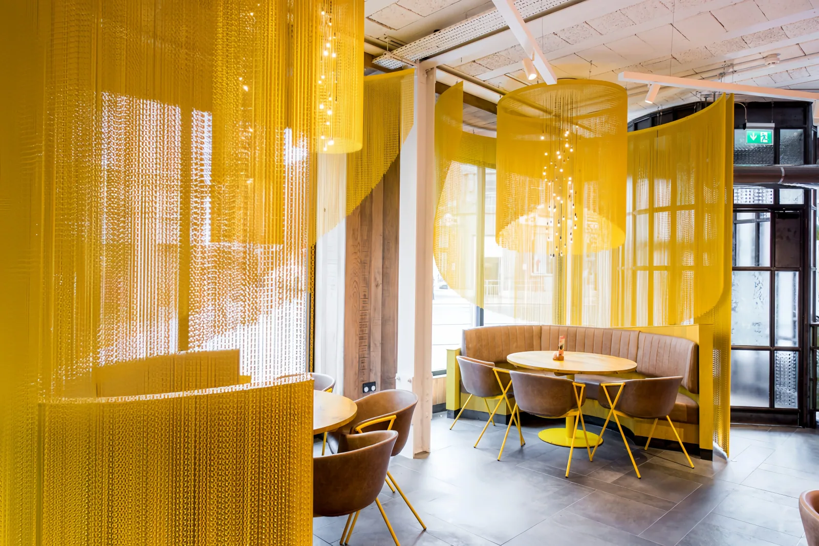SGORIA coloured chain curtain project surface
